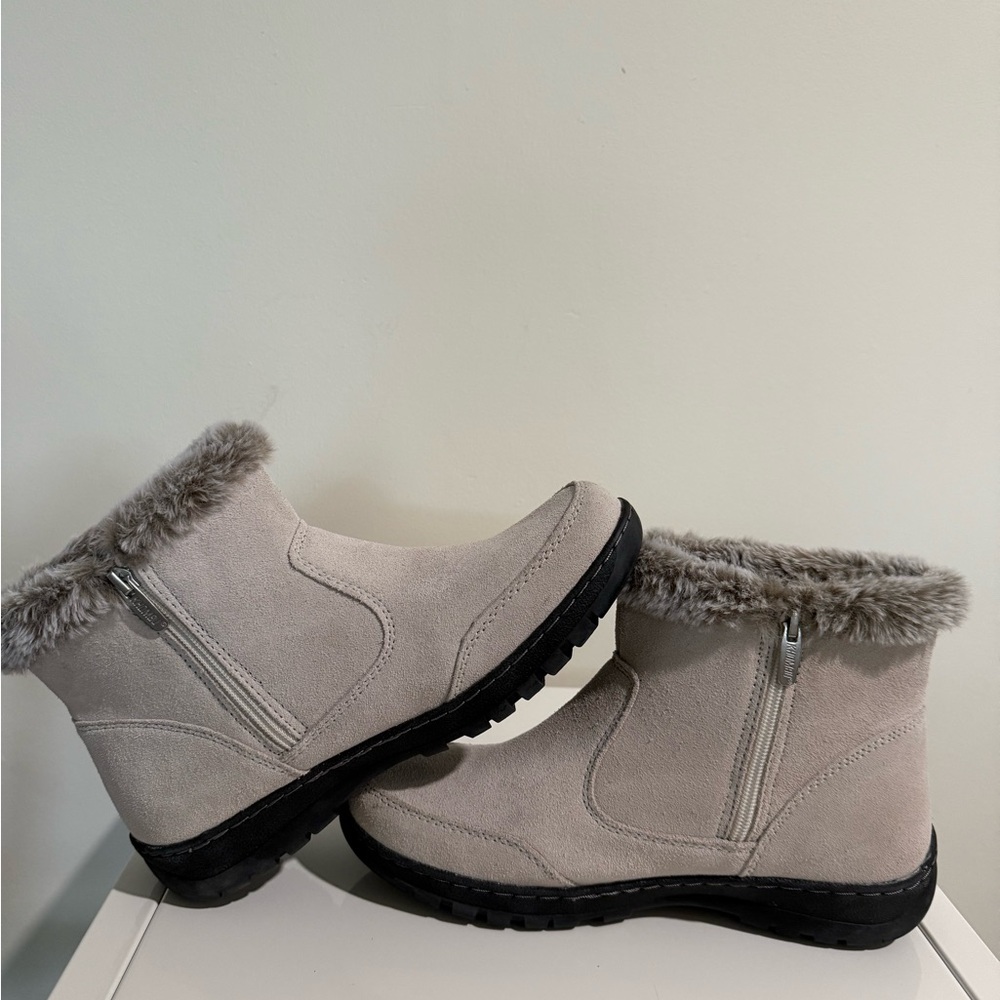 Khombu Faux Fur Trim Ankle Boots Size 10 - Picture 5 of 6